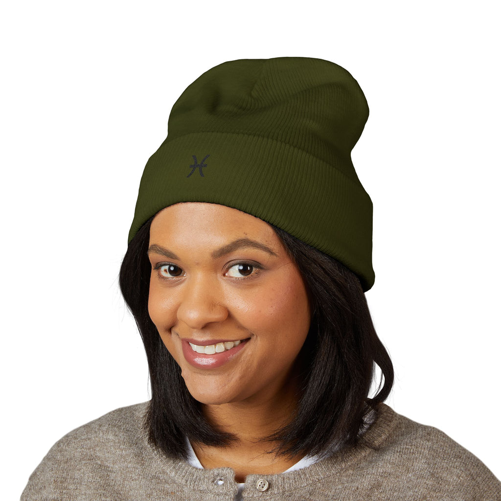THE ZODIAC GLYPH BEANIE — PISCES — BLACK